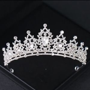 Bridal wedding crown